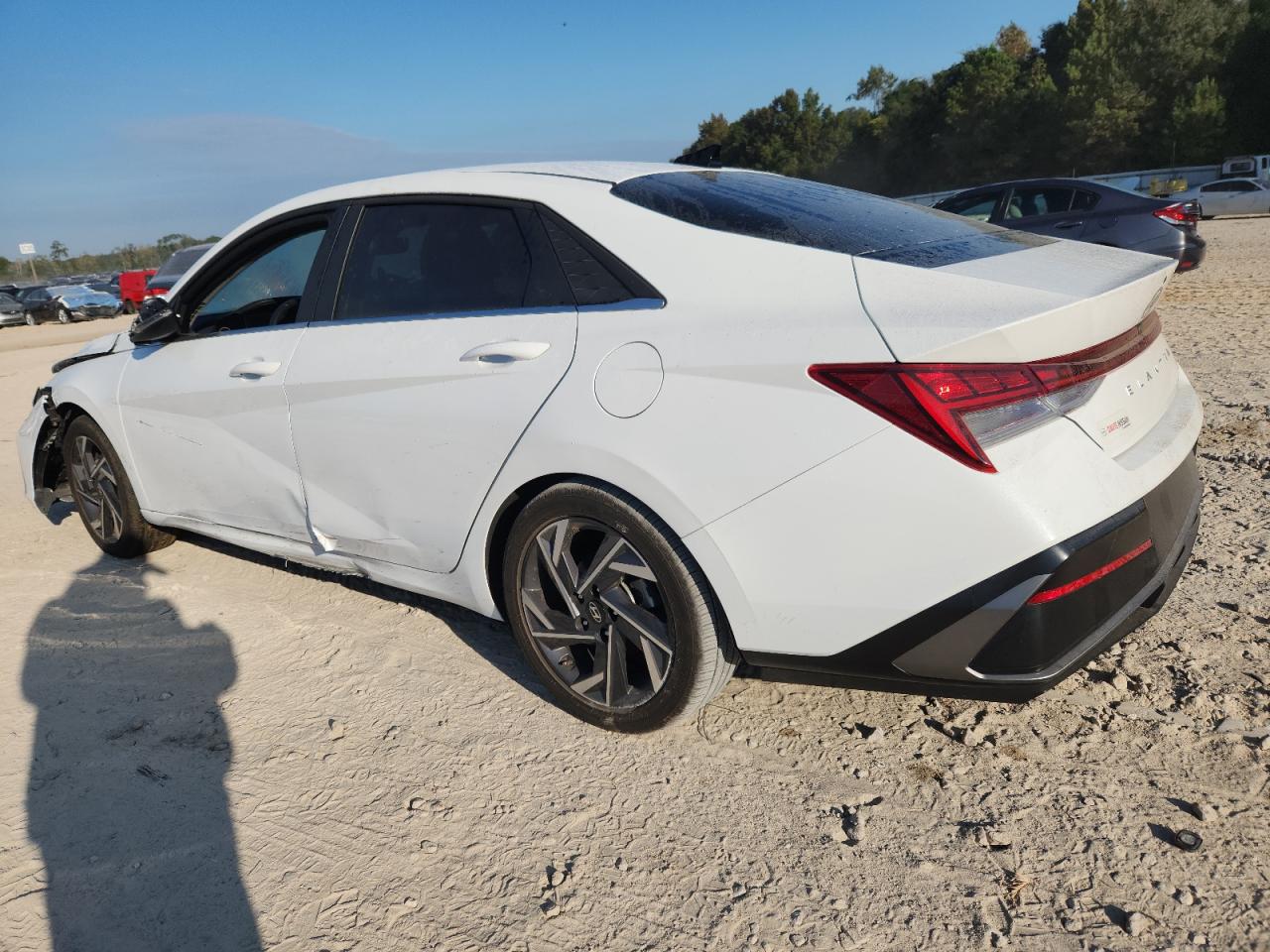 HYUNDAI ELANTRA LIMITED