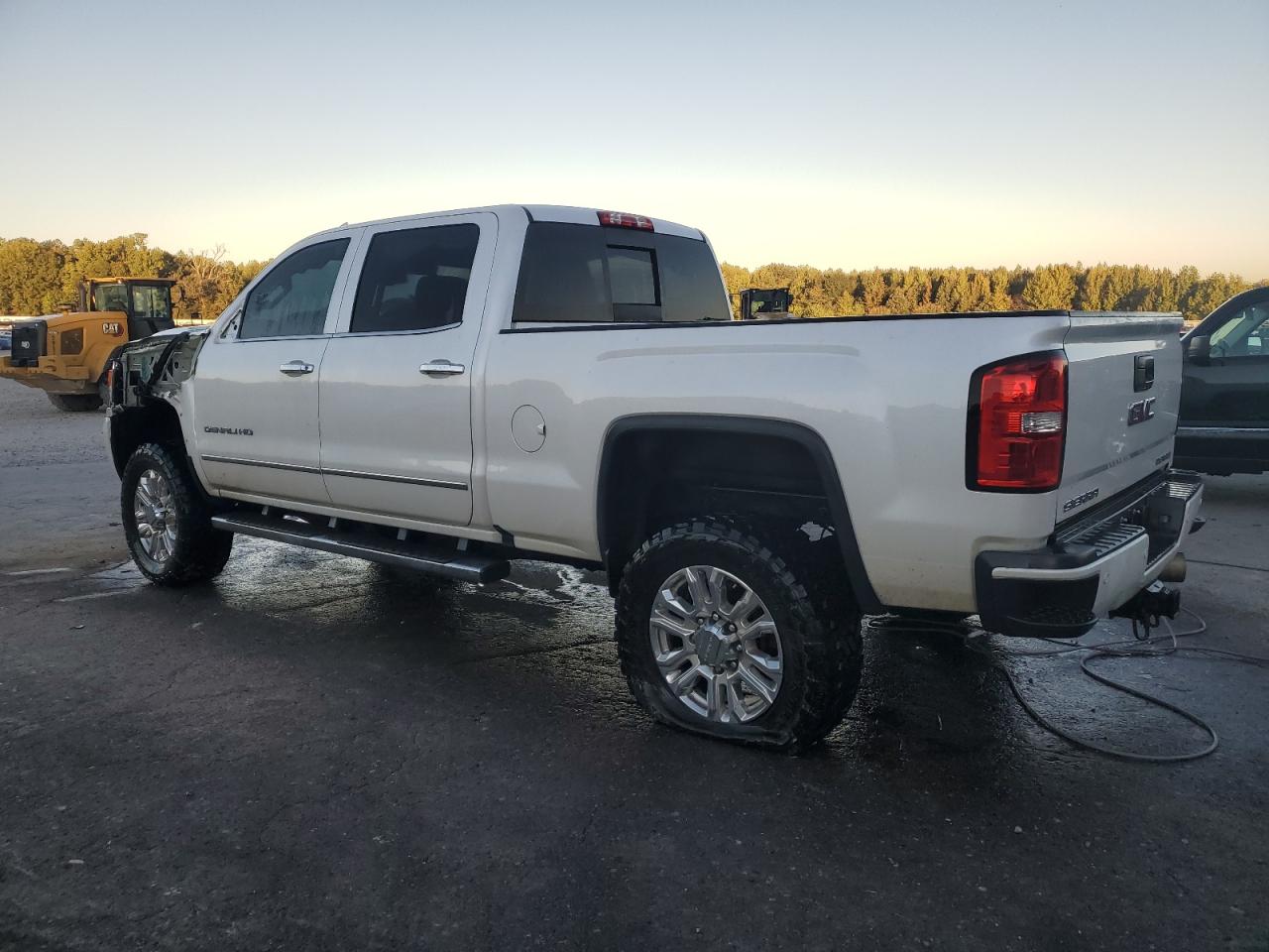 GMC SIERRA K2500 DENALI