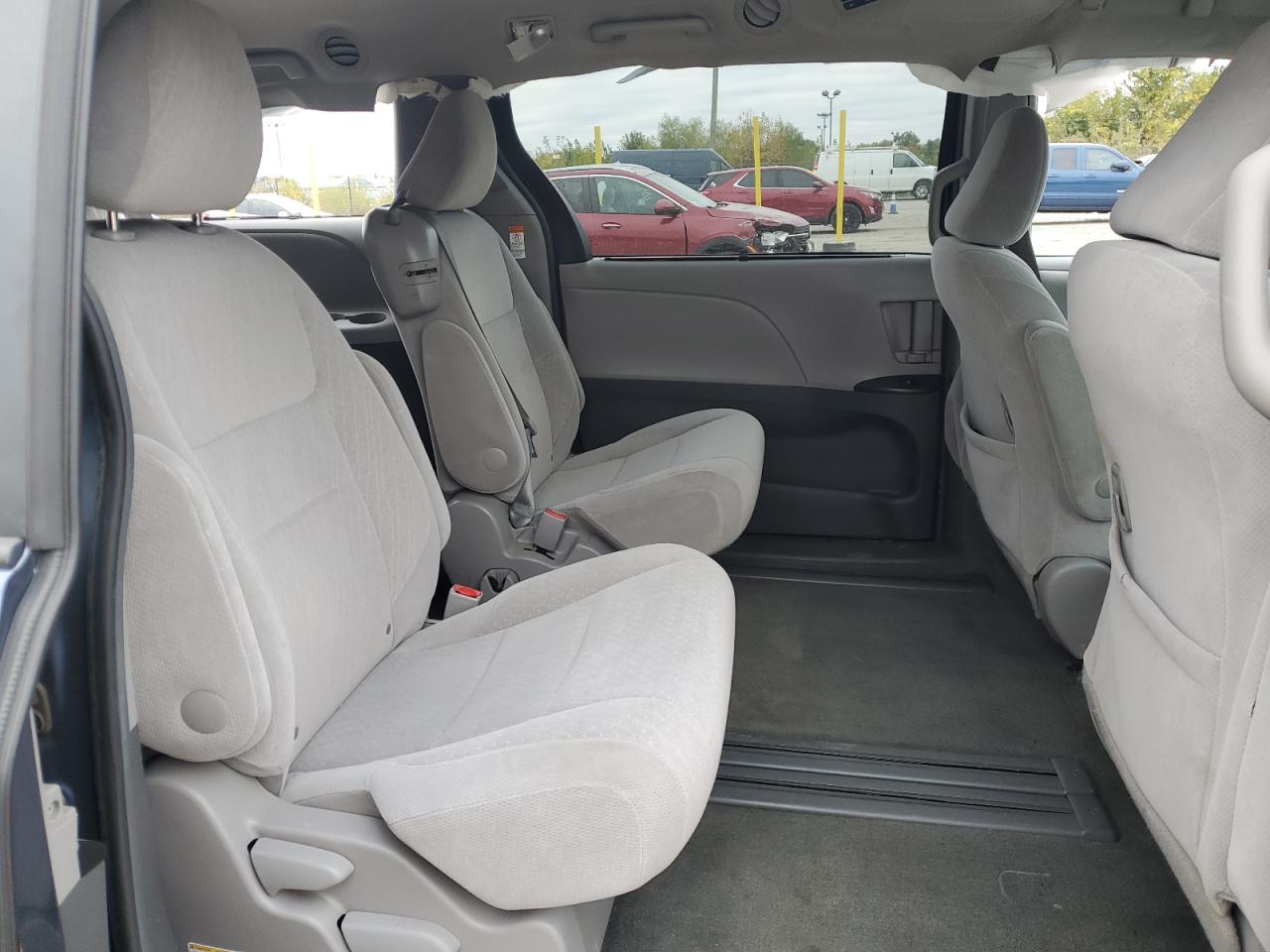 Lot #3287616007 2016 TOYOTA SIENNA LE