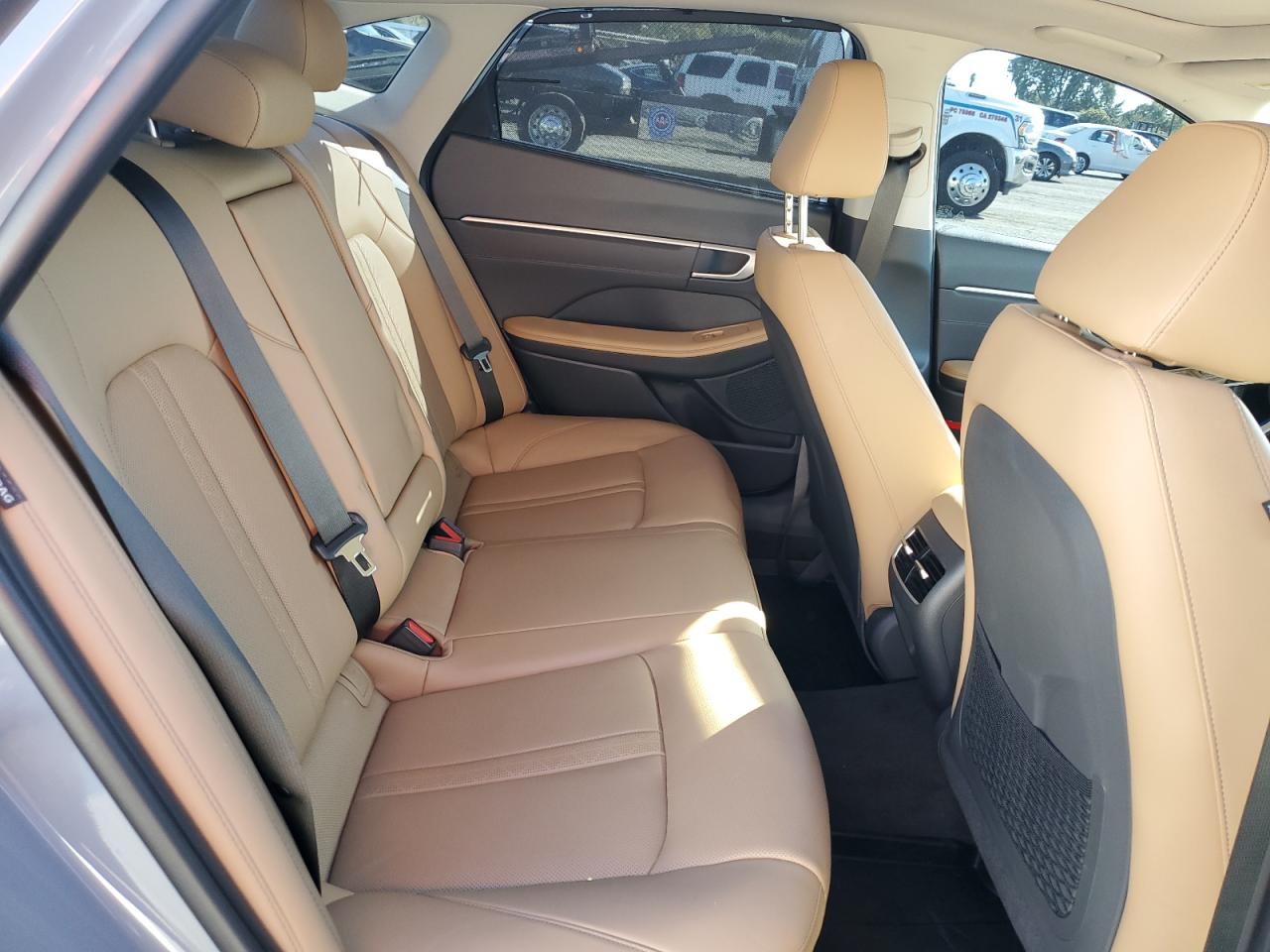 HYUNDAI SONATA HYBRID