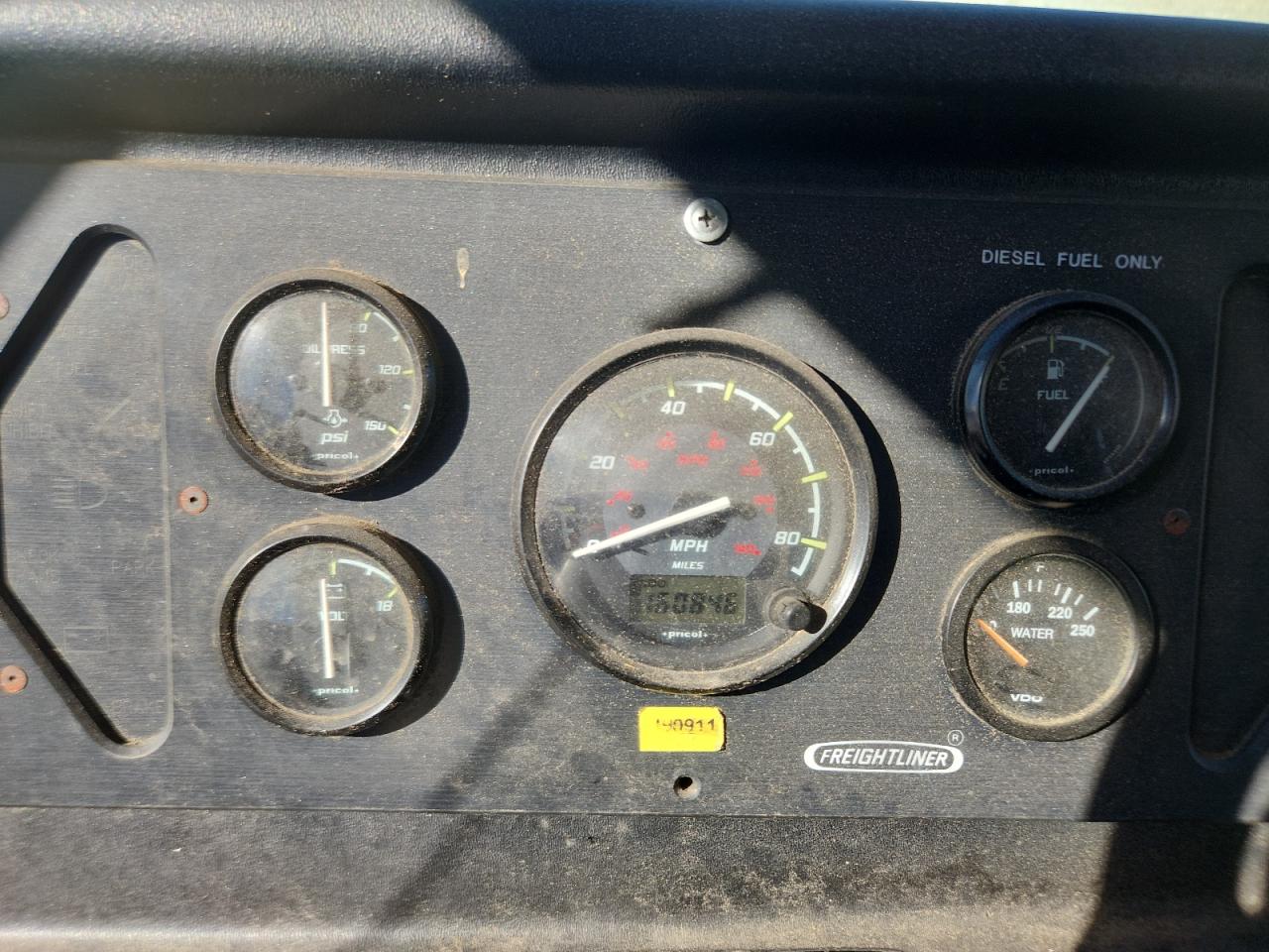 Lot #3310411966 2001 FREIGHTLINER CHASSIS M