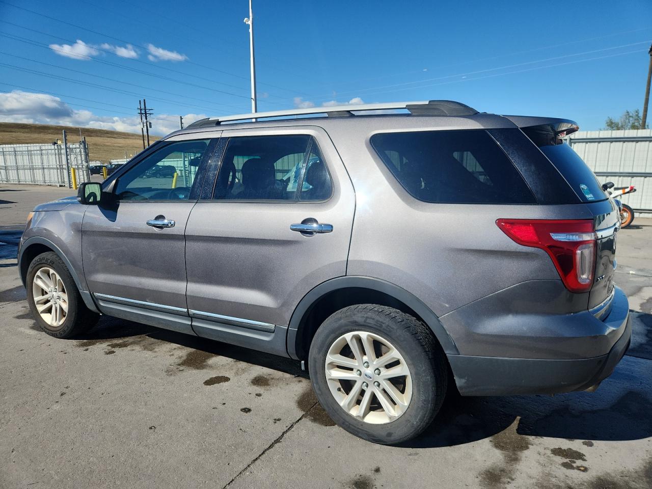 FORD EXPLORER XLT