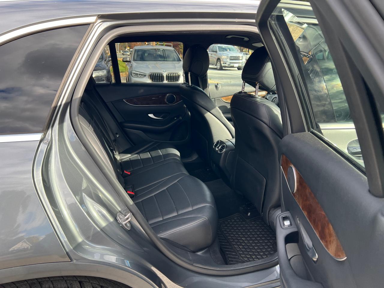 MERCEDES-BENZ GLC-CLASS 300