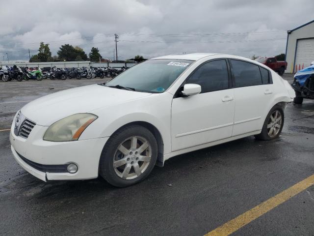 NISSAN MAXIMA SE