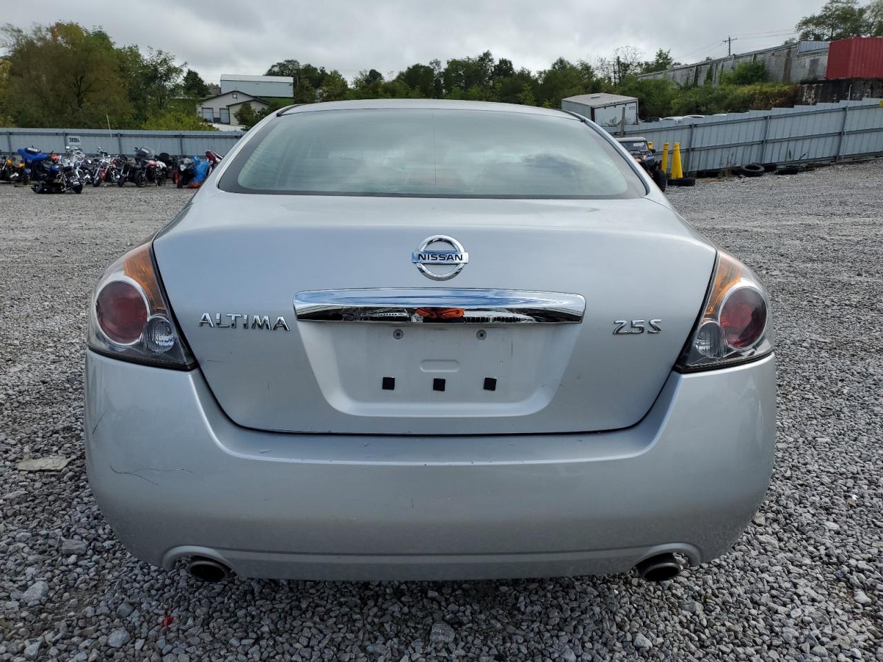 NISSAN ALTIMA BASE