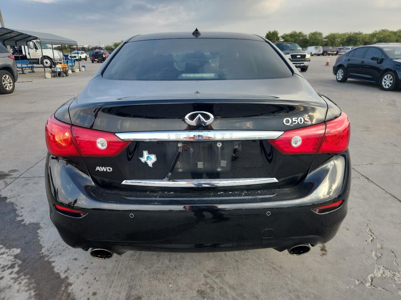 INFINITI Q50 BASE