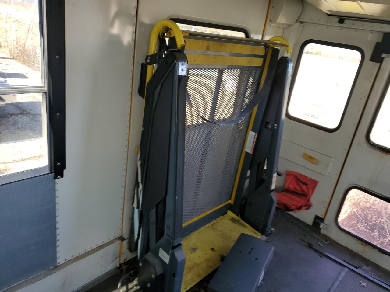 Lot #3274680898 2013 IC CORPORATION CE SERIES SCHOOL