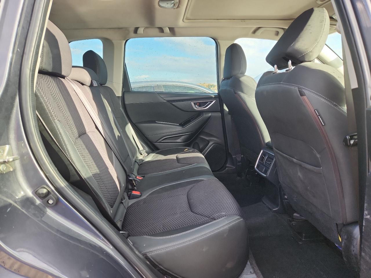 SUBARU FORESTER PREMIUM