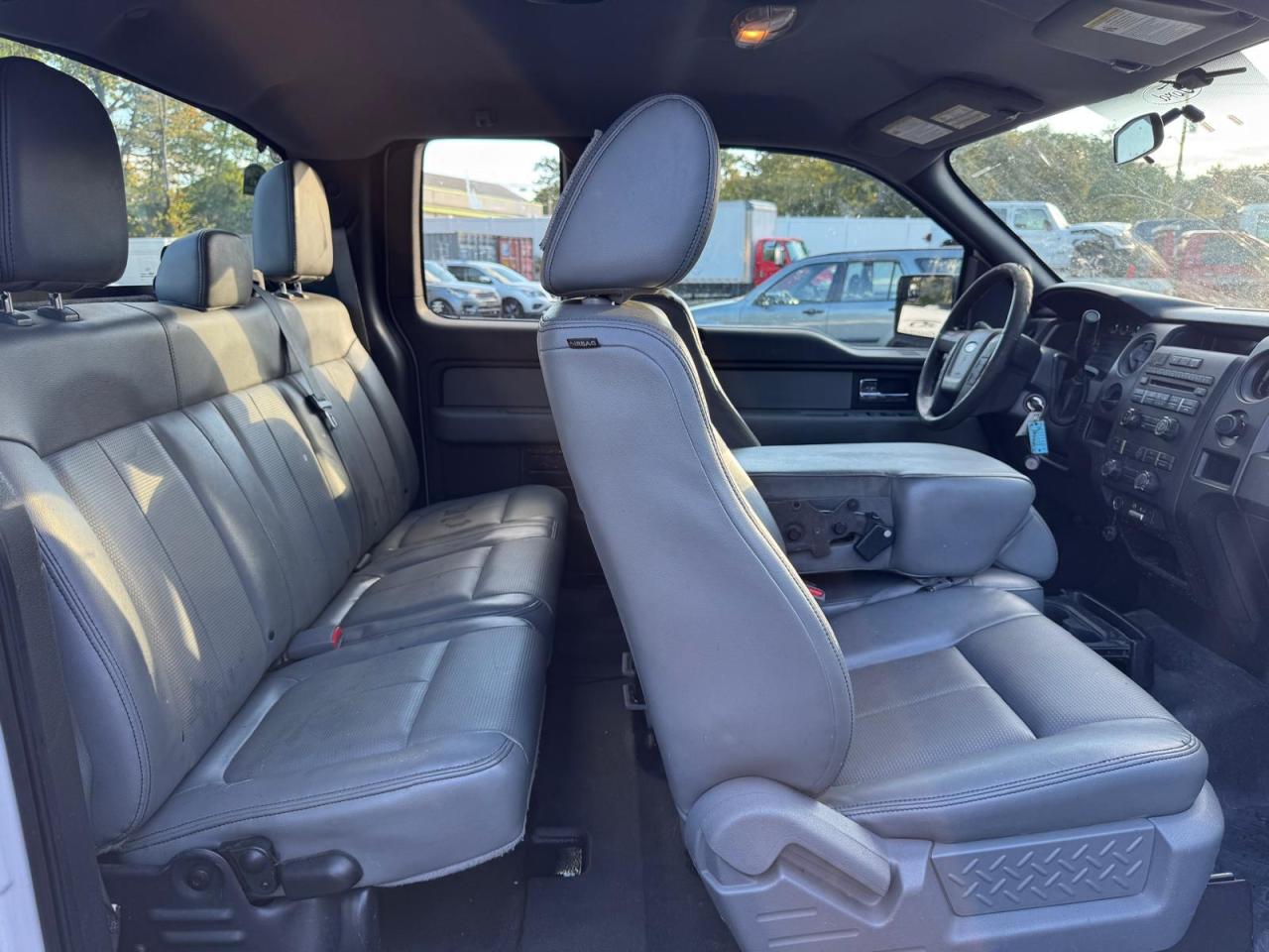 FORD F-150 SUPER CAB