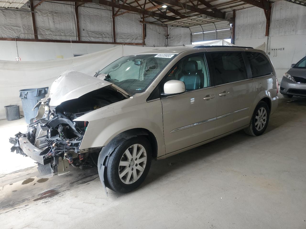 Lot #3302710013 2014 CHRYSLER TOWN & COU