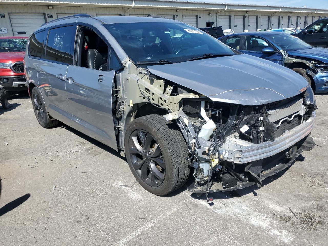 CHRYSLER PACIFICA TOURING L