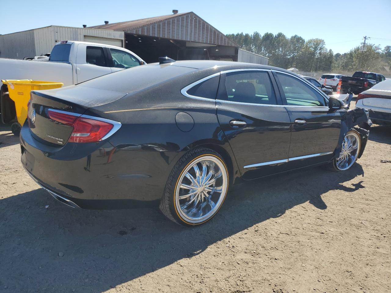 BUICK LACROSSE ESSENCE