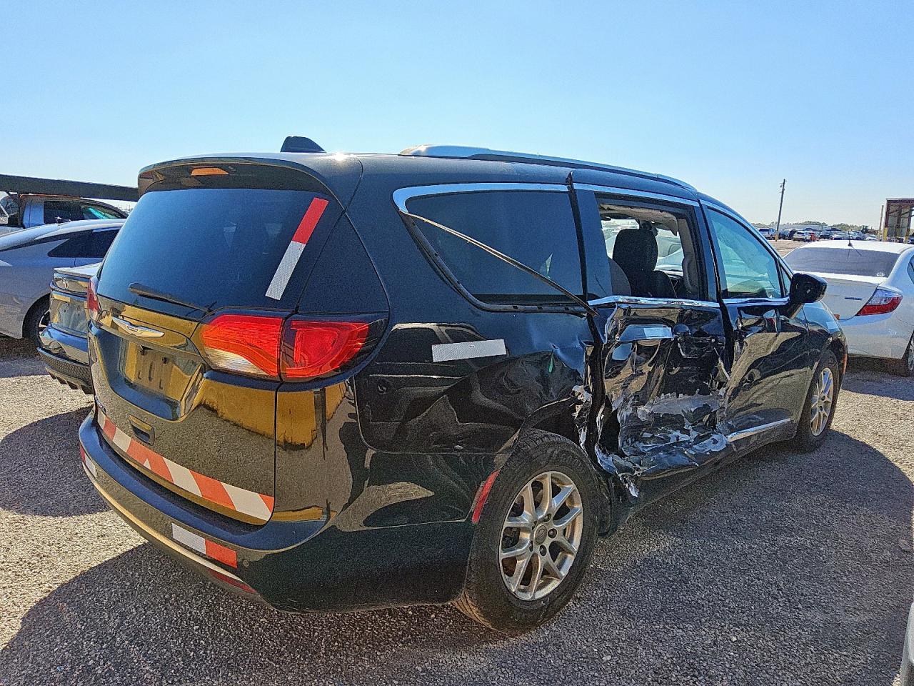 CHRYSLER PACIFICA TOURING L