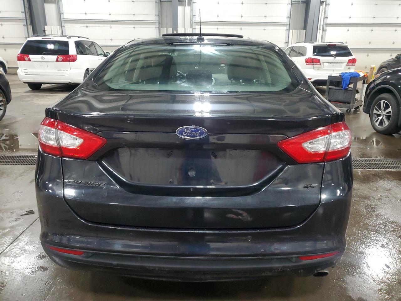 FORD FUSION SE