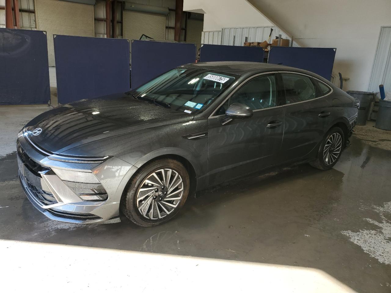 HYUNDAI SONATA HYBRID