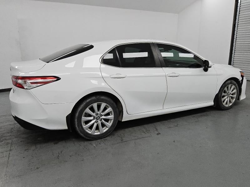 2018 TOYOTA CAMRY L - 4T1B11HK9JU615816