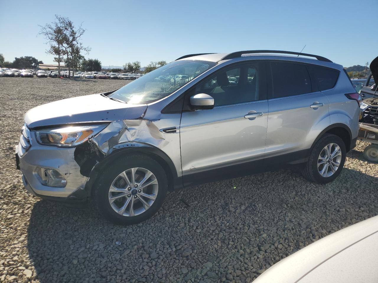 FORD ESCAPE SE