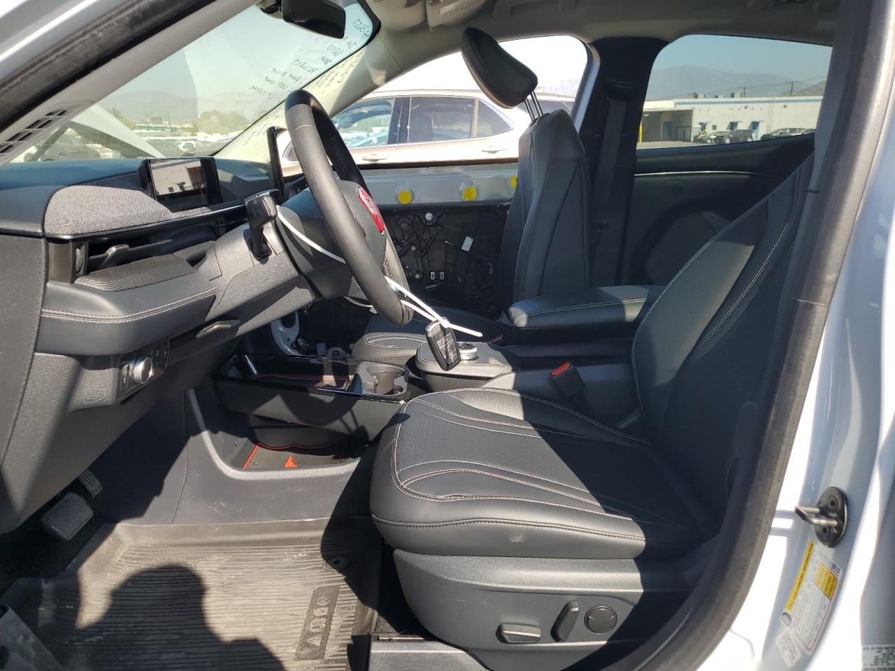 FORD MUSTANG PREMIUM