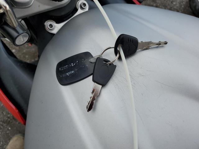 2015 TRIUMPH MOTORCYCLE STREET TRI SMTL03NE0FT689288