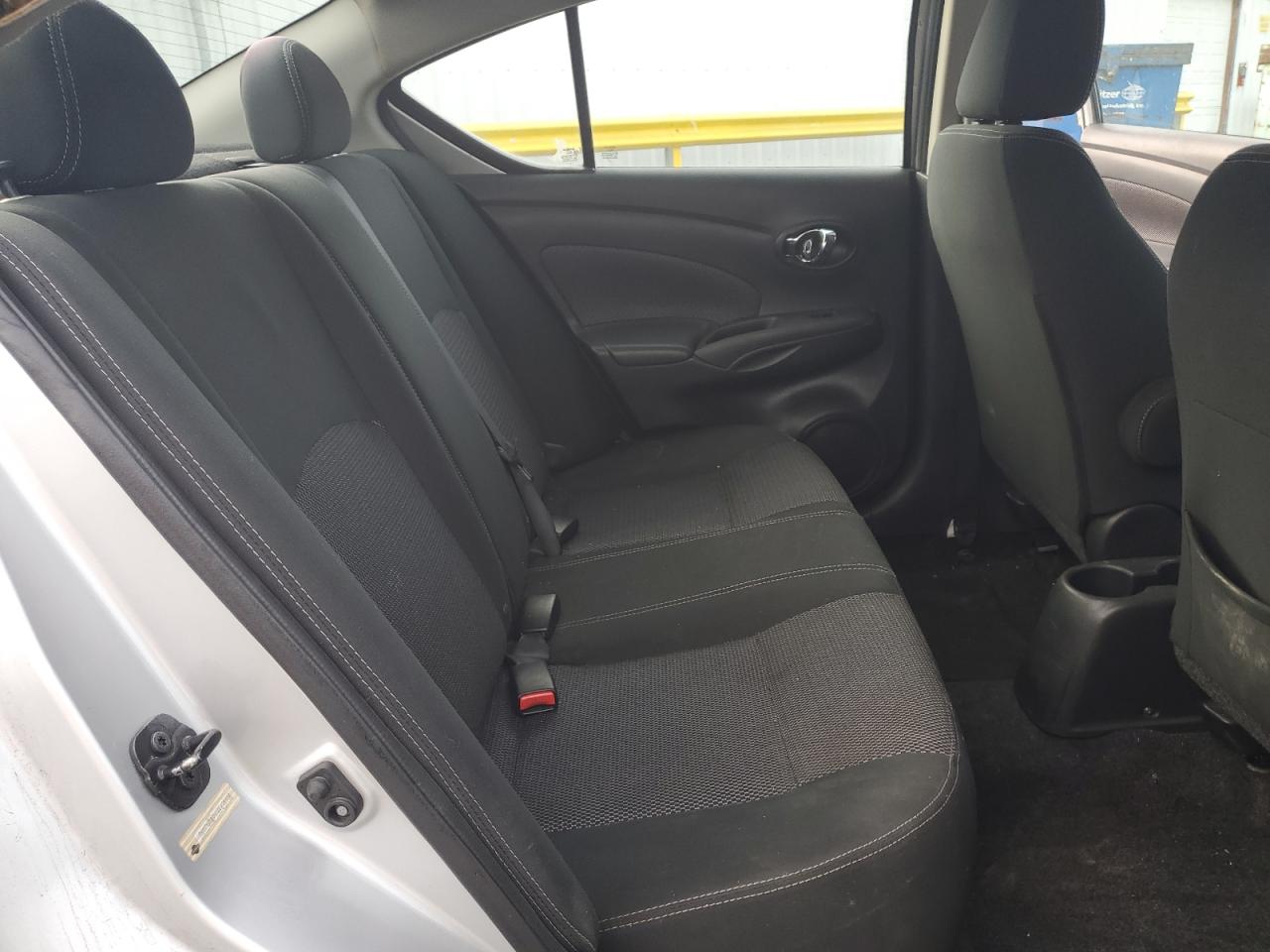 Lot #3309486639 2017 NISSAN VERSA S