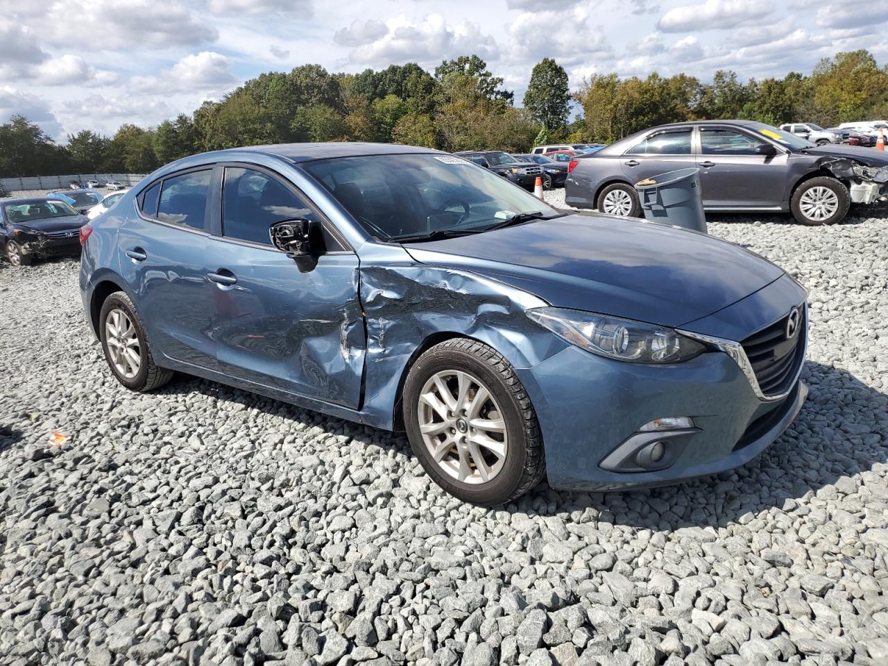 MAZDA 3 TOURING