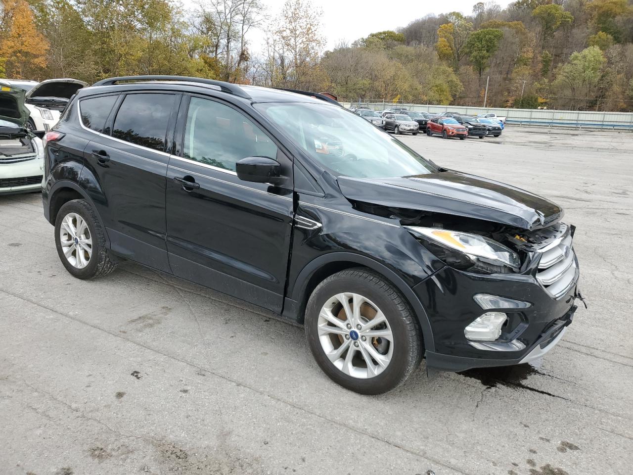 FORD ESCAPE SE