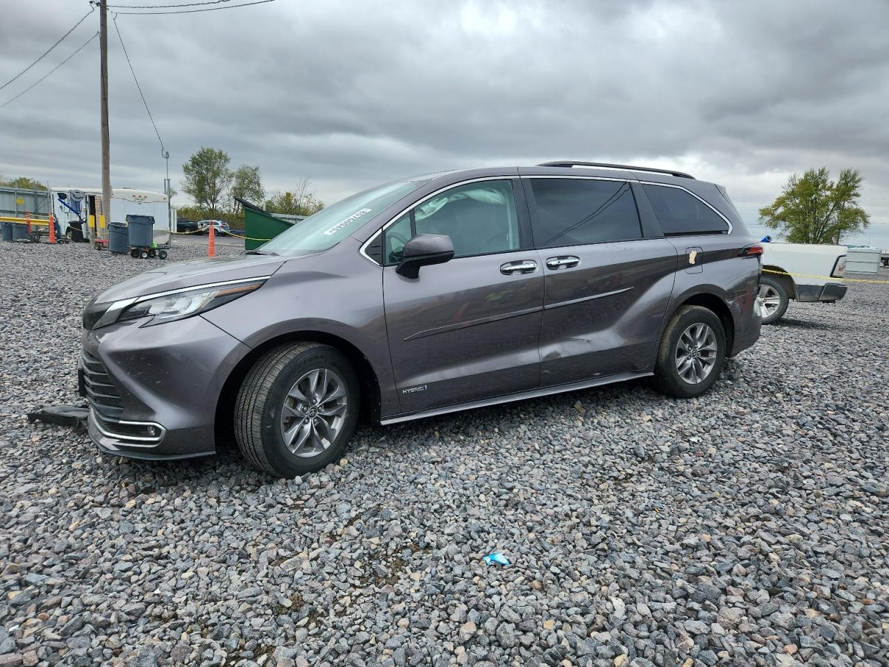 TOYOTA SIENNA XLE