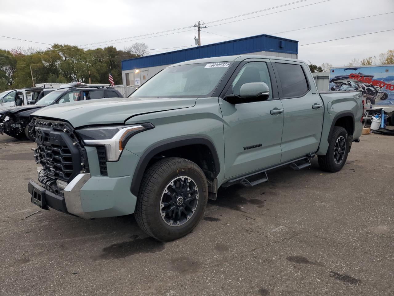 TOYOTA TUNDRA CREWMAX SR