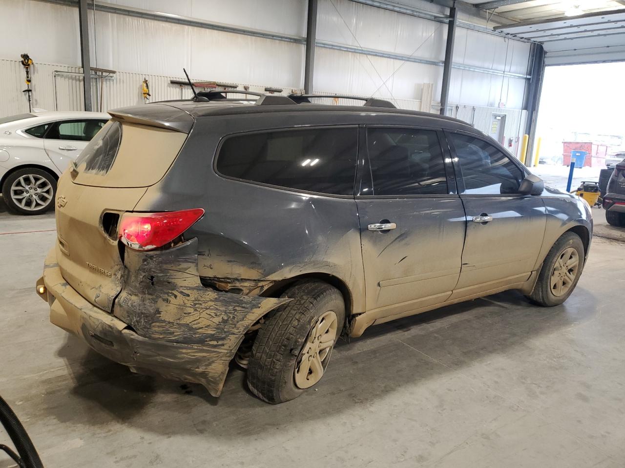 CHEVROLET TRAVERSE LS