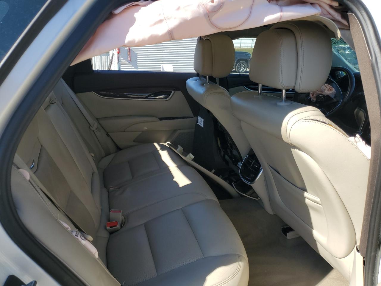 CADILLAC XTS LUXURY COLLECTION