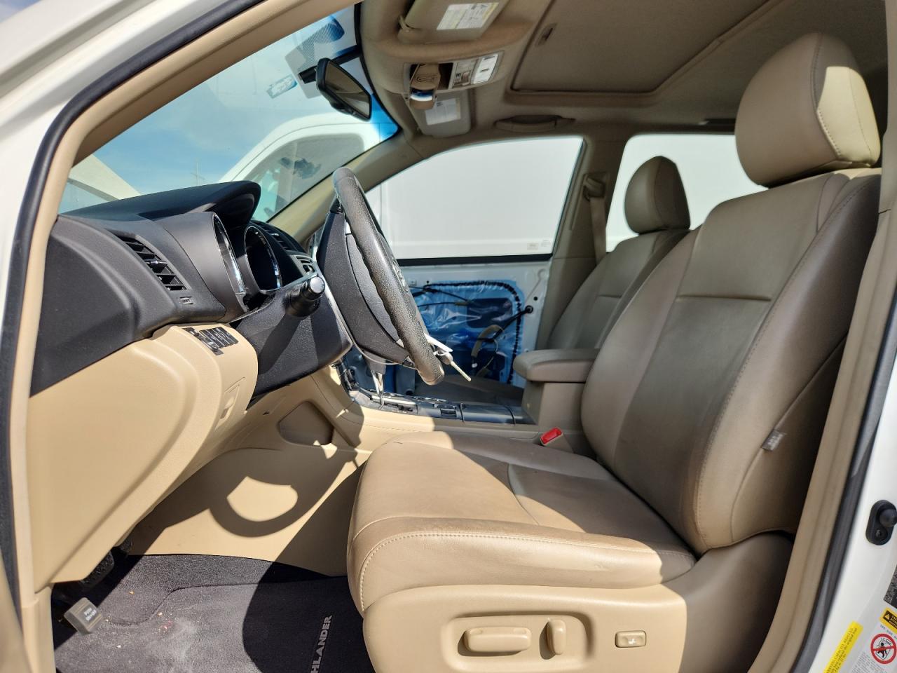 TOYOTA HIGHLANDER BASE