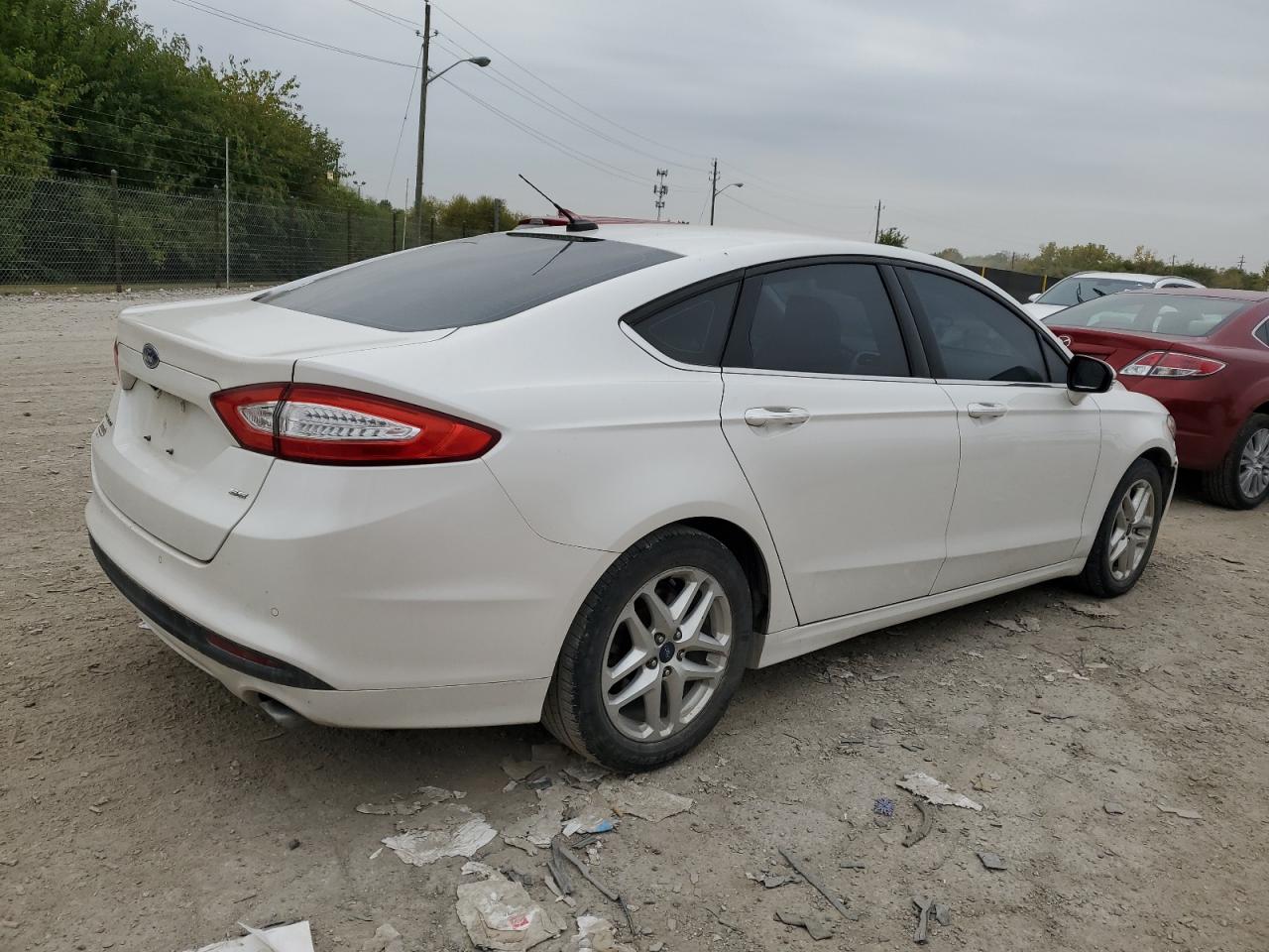 FORD FUSION SE