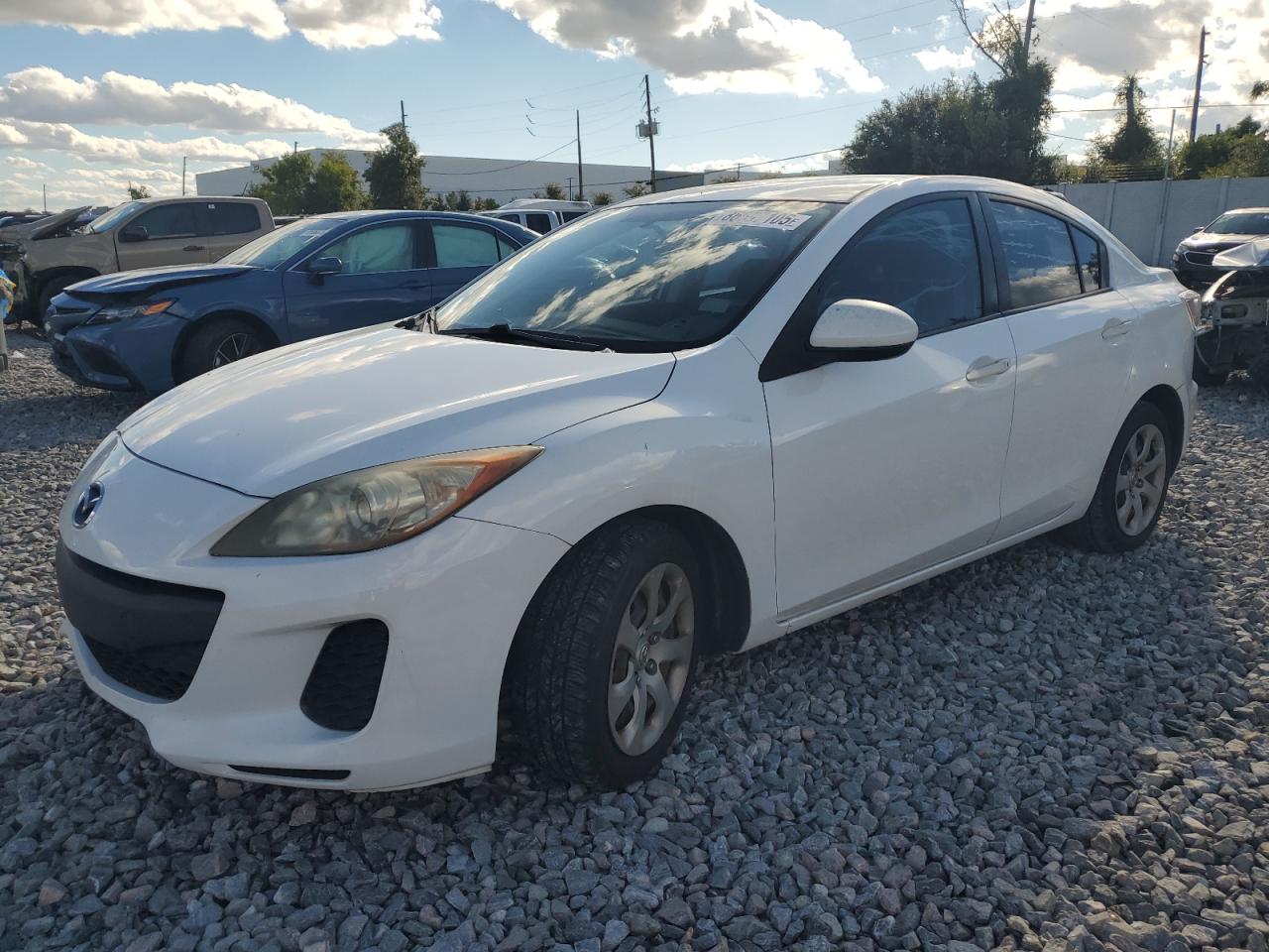 MAZDA 3 I