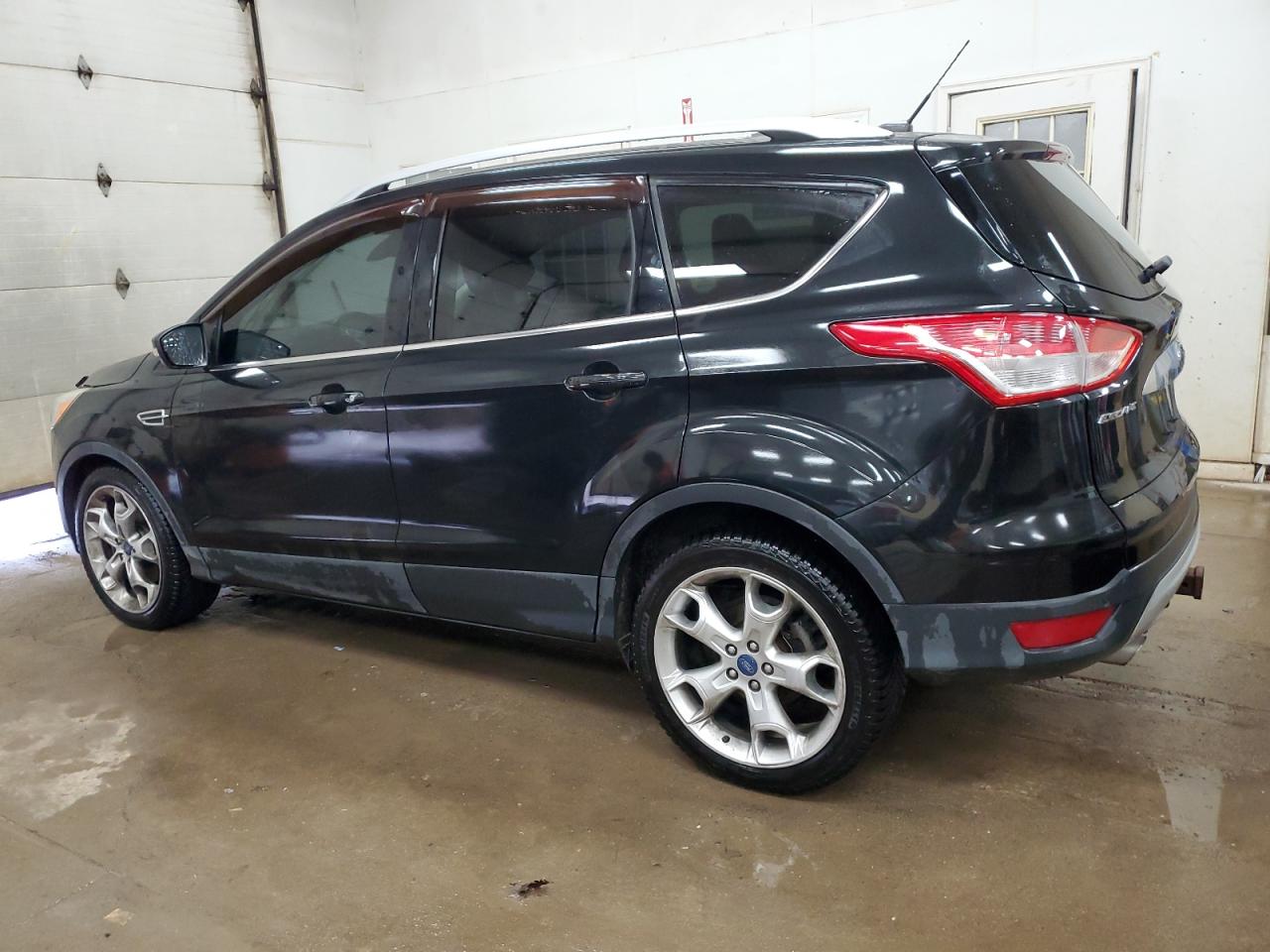 FORD ESCAPE TITANIUM