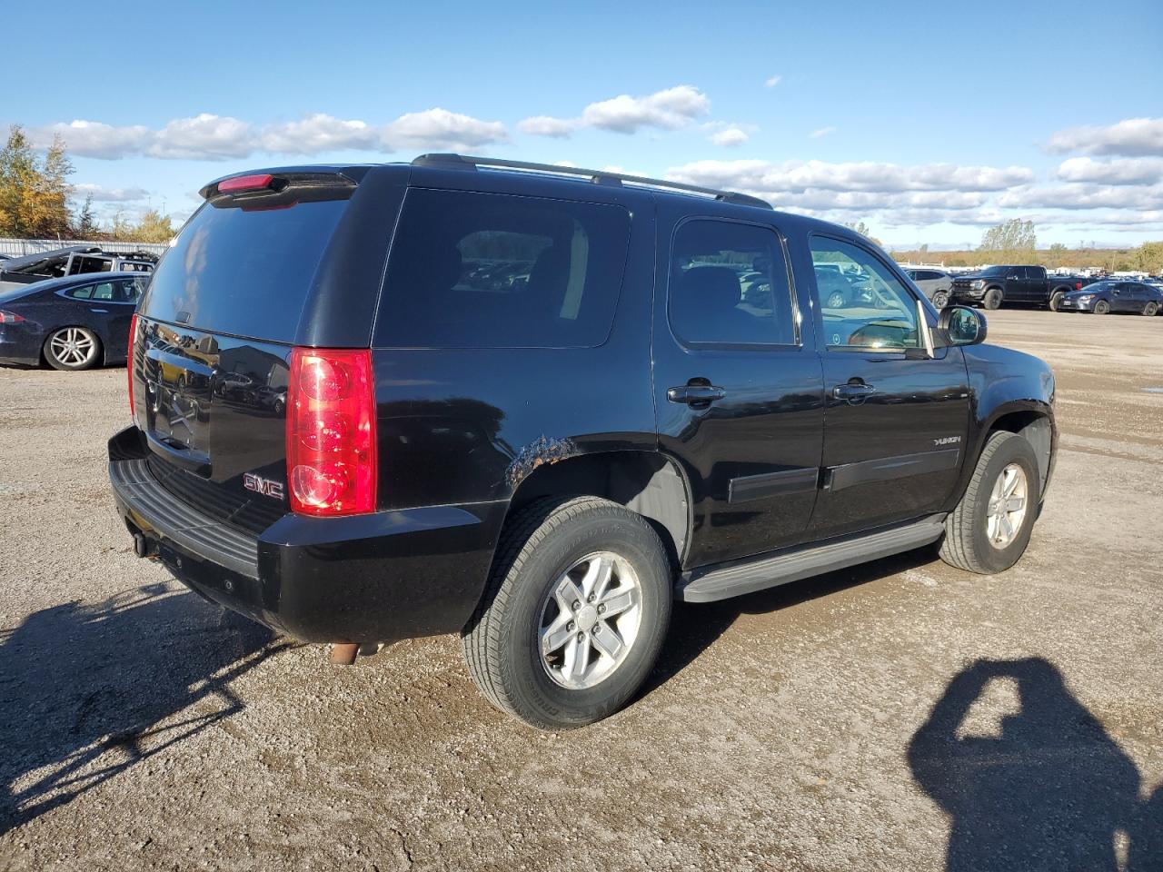 GMC YUKON SLE