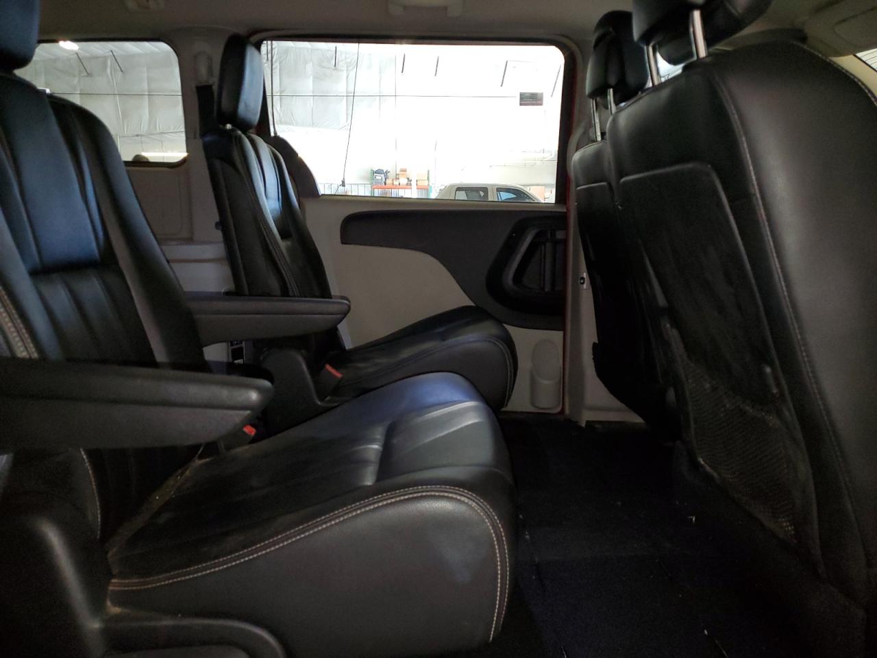 CHRYSLER TOWN & COUNTRY TOURING