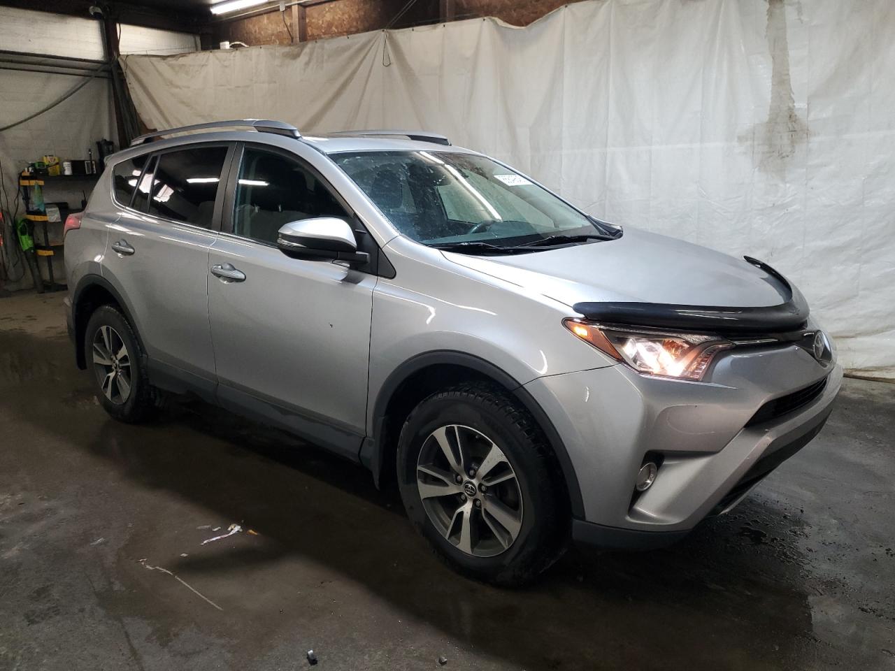 TOYOTA RAV4 XLE