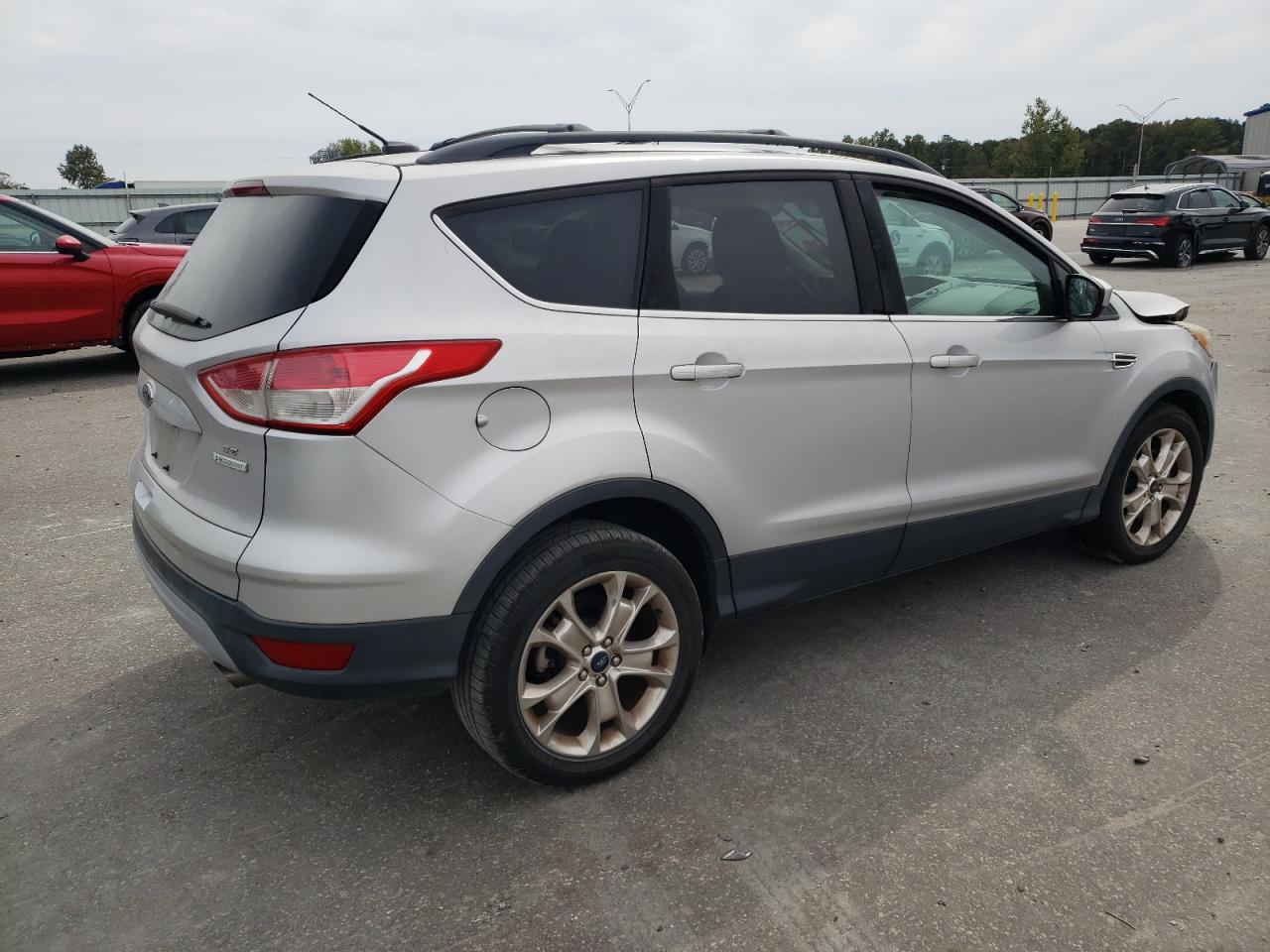 FORD ESCAPE SE