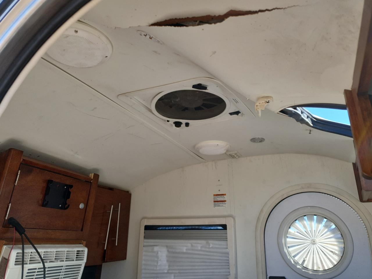 Lot #3296958819 2019 NUCAMP XL BOONDOC