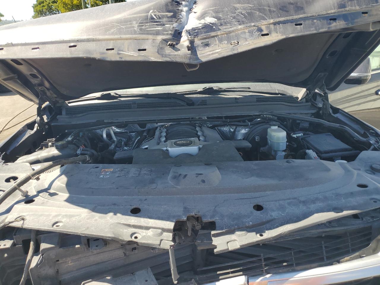 CADILLAC ESCALADE ESV LUXURY