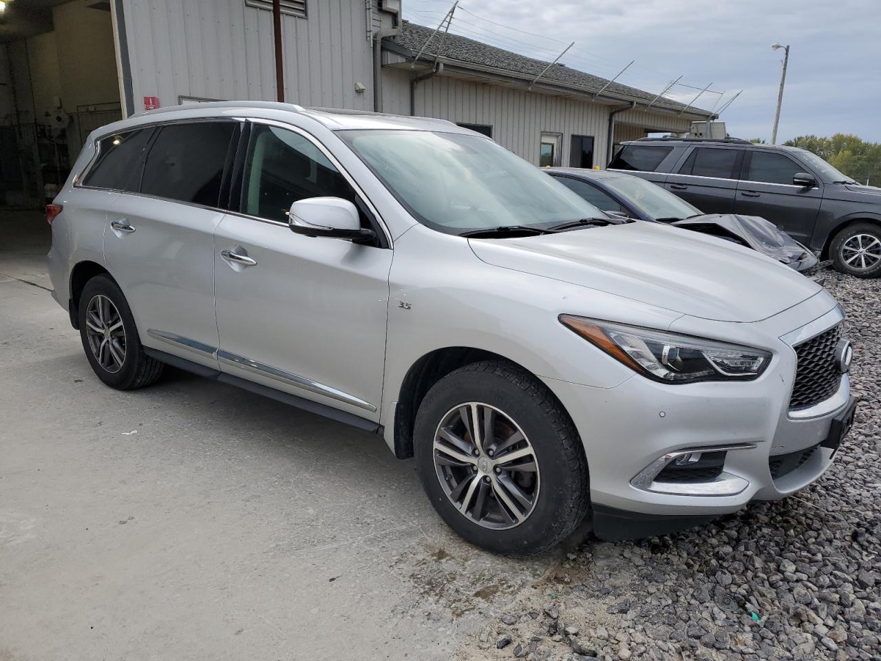 INFINITI QX60