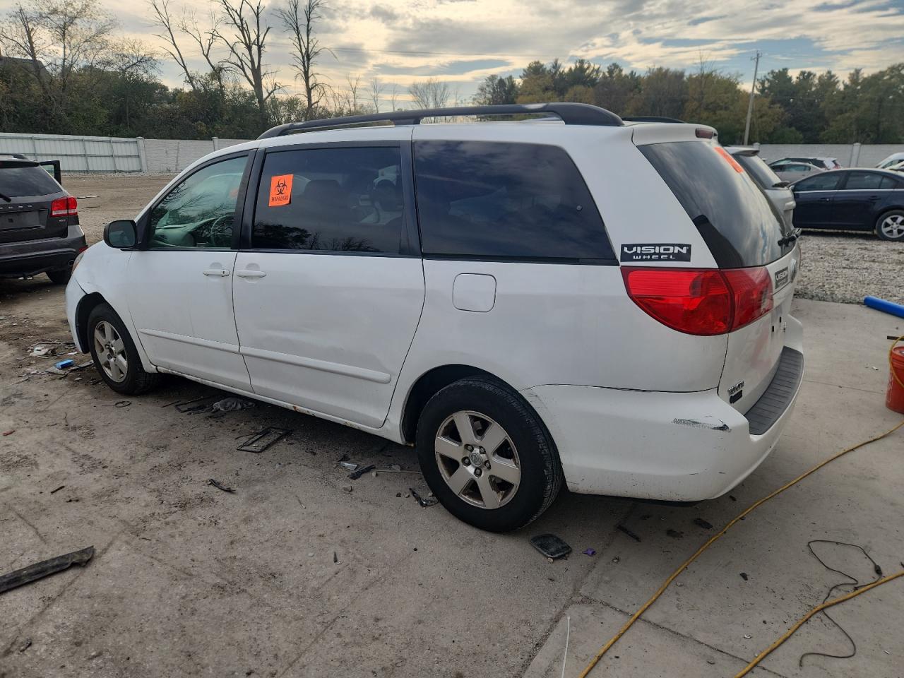 Lot #3301868980 2009 TOYOTA SIENNA CE