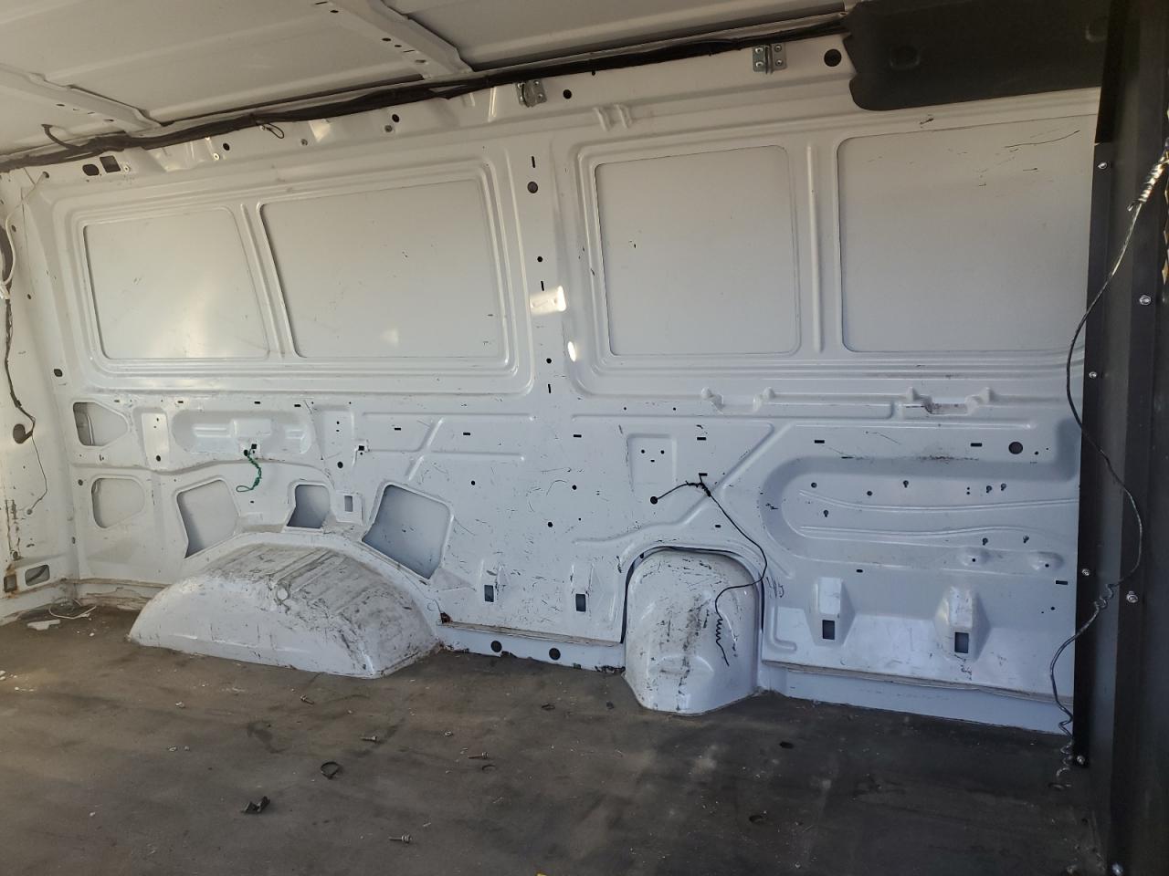 FORD ECONOLINE E150 VAN