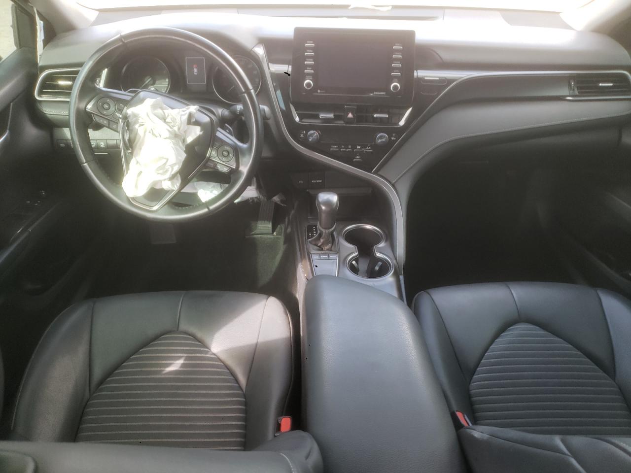 TOYOTA CAMRY SE NIGHT SHADE