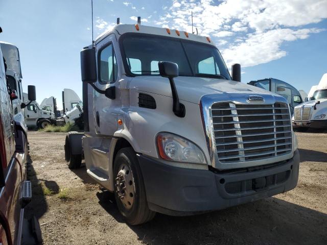 Global Auto Auctions: 2015 FREIGHTLINER CASCADIA