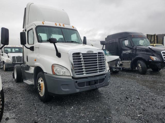 FREIGHTLINER CASCADIA 1