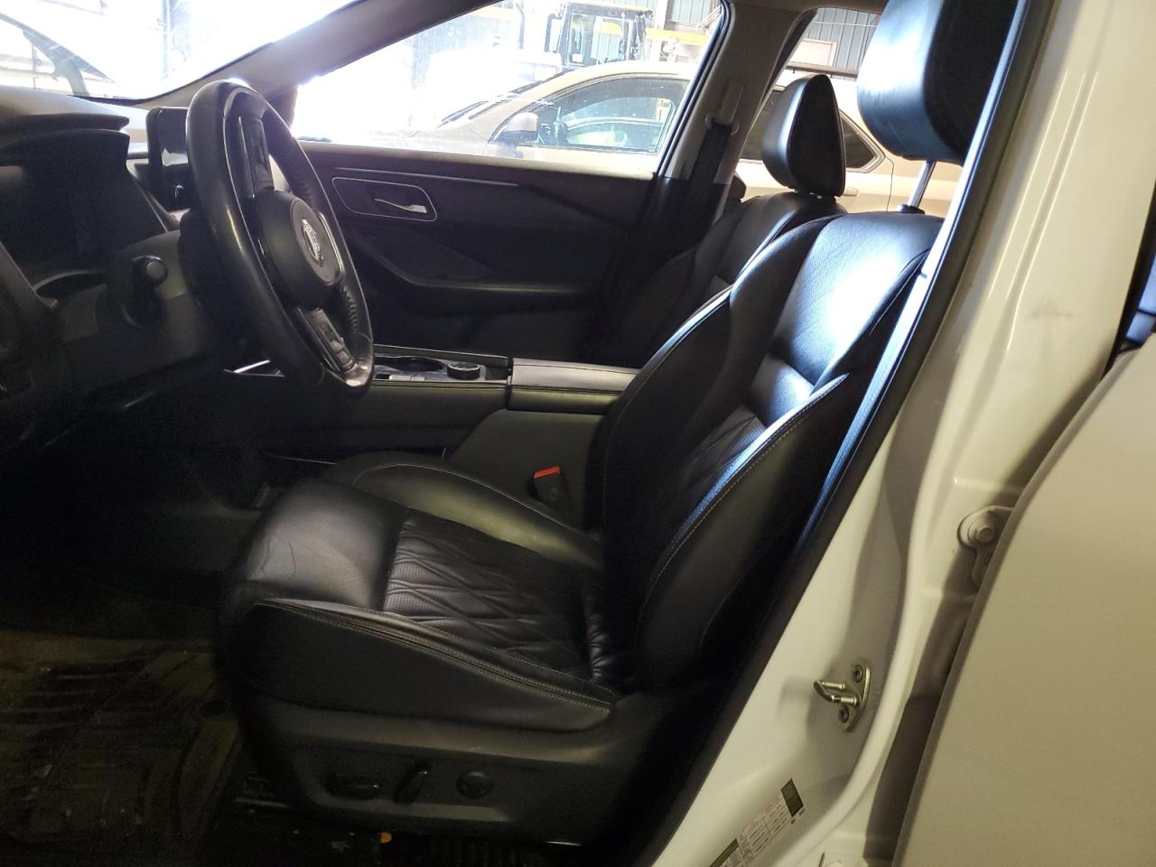 NISSAN ROGUE PLATINUM