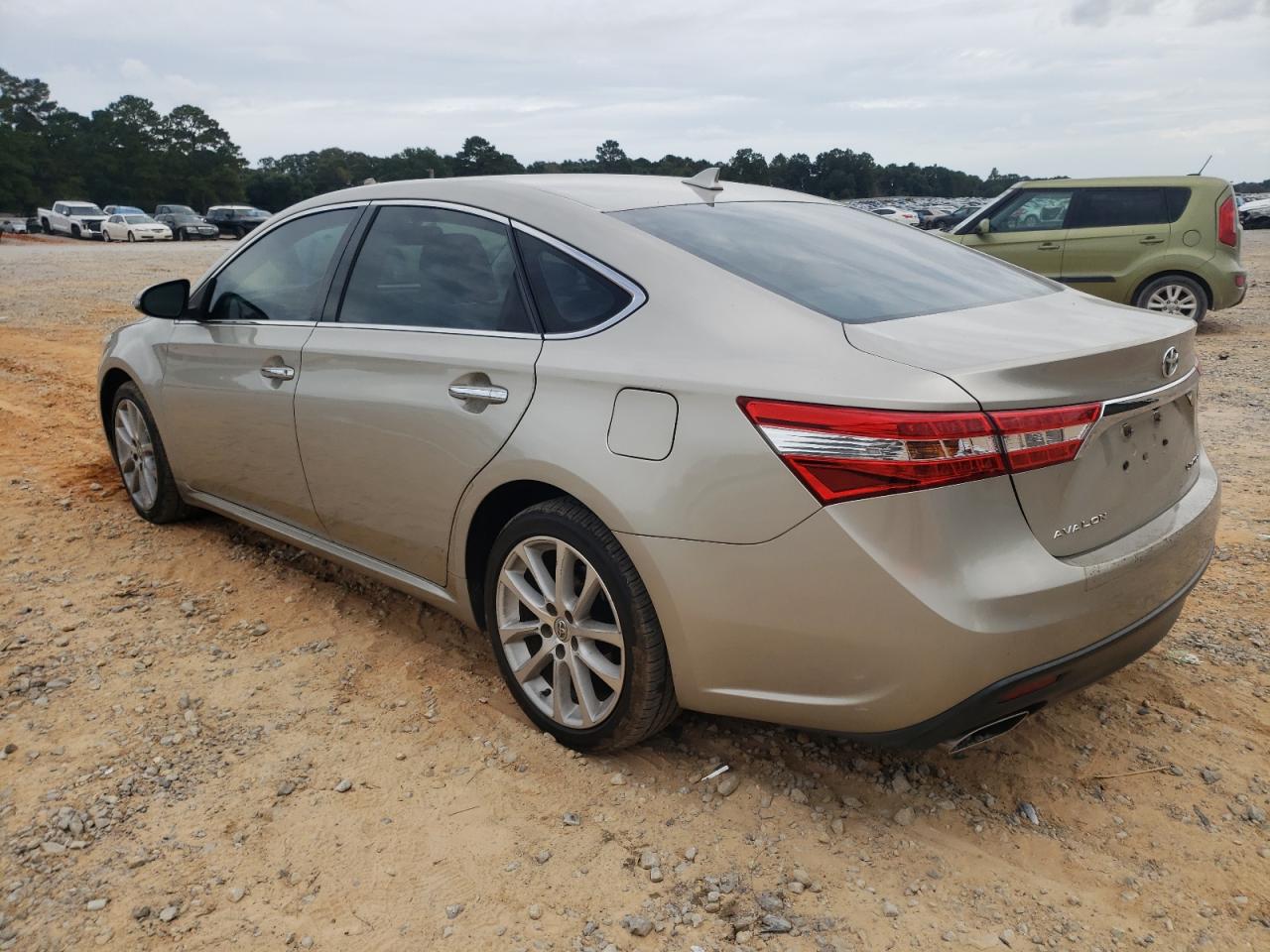 TOYOTA AVALON XLE