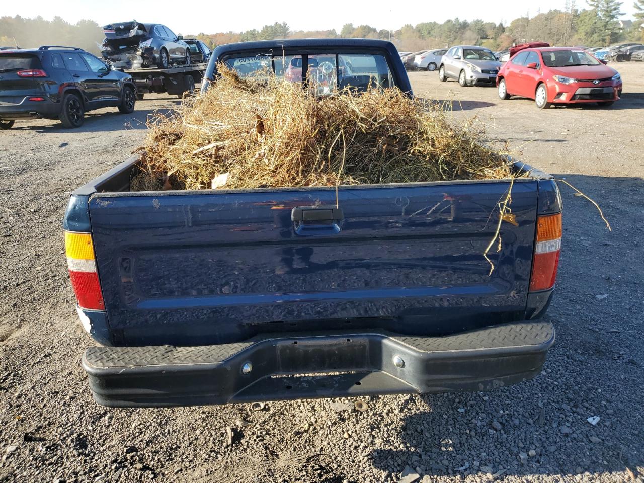 Lot #3291390156 1990 TOYOTA PICKUP 1/2