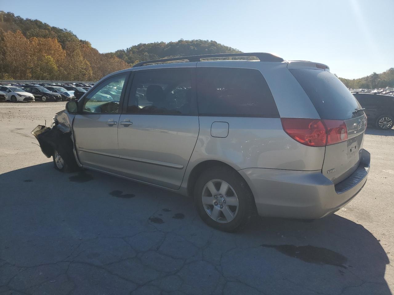Lot #3285754649 2010 TOYOTA SIENNA CE